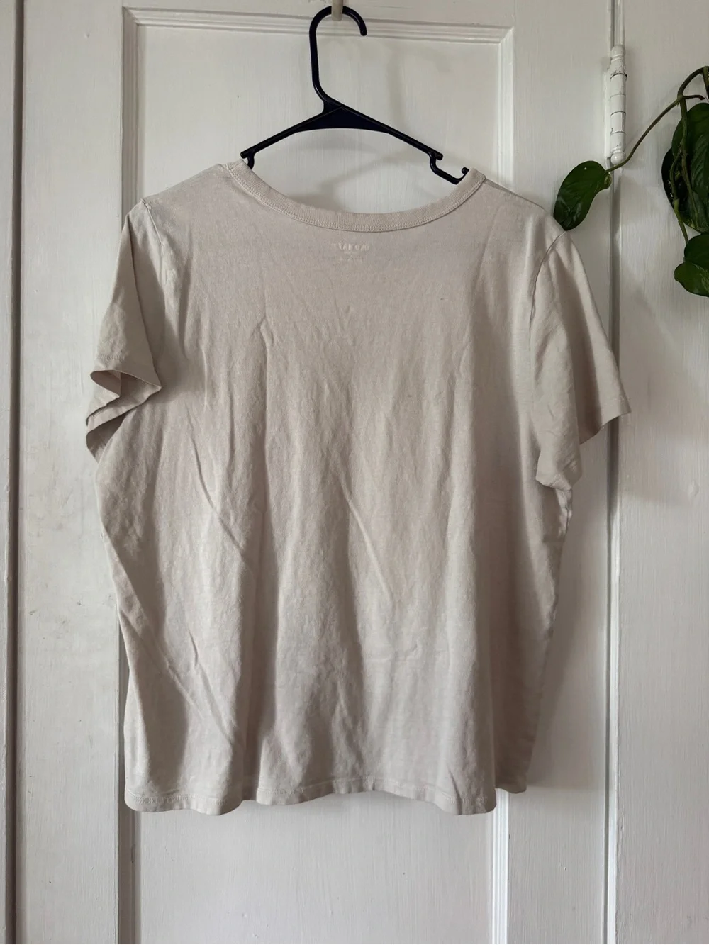 Old Navy Beige Crewneck Graphic Tee